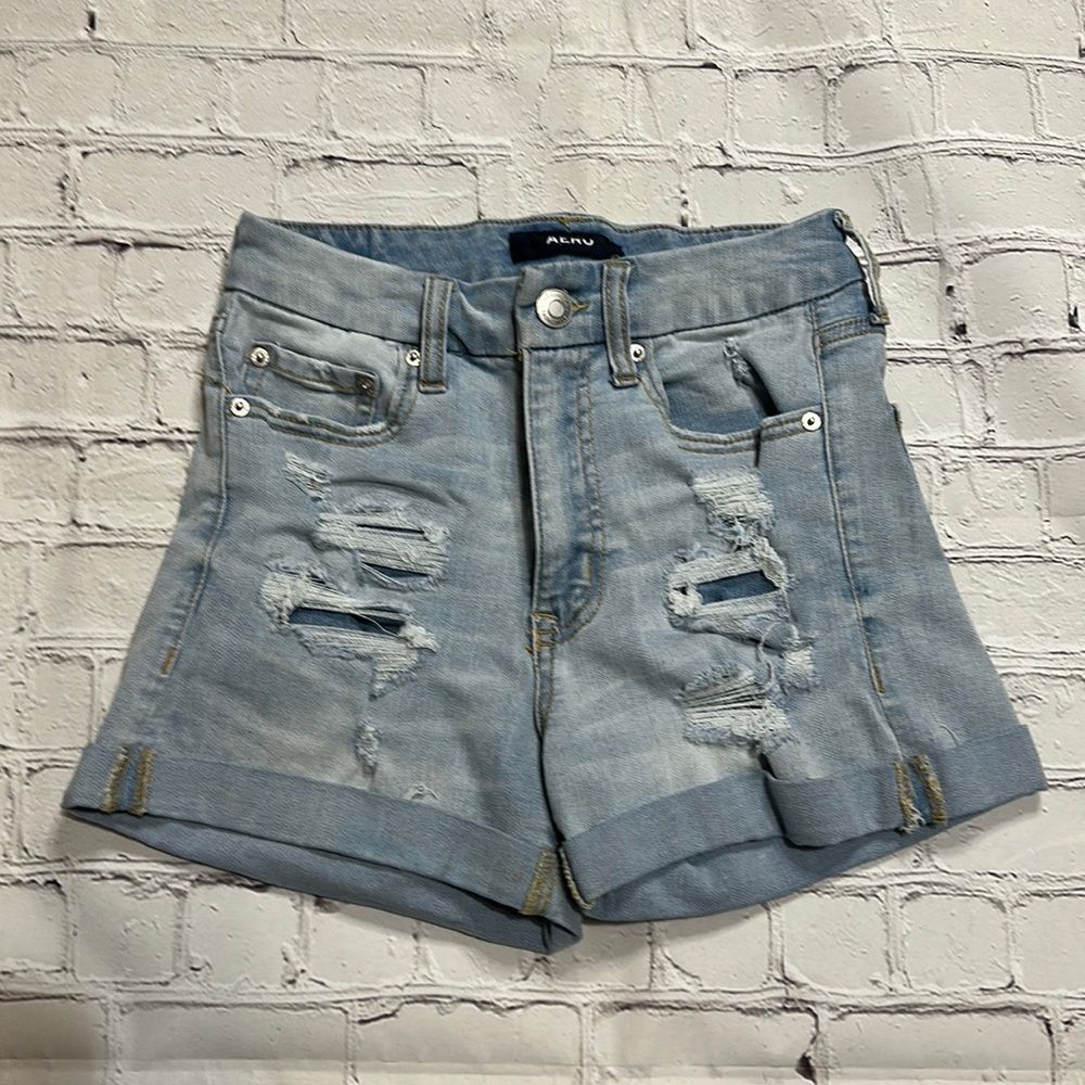 HIGH RISE CURVY MIDI 3” SHORTS